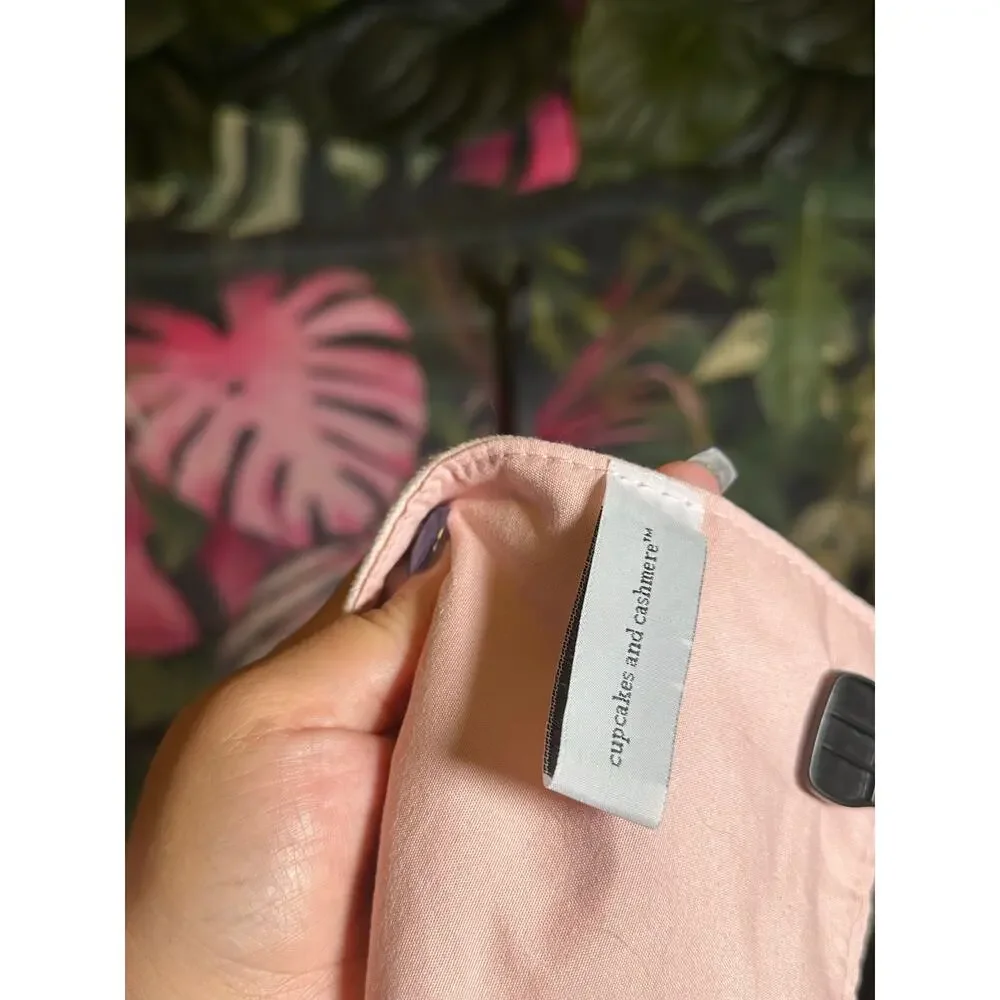 Cupcakes and cashmere table runner - Pink ghost